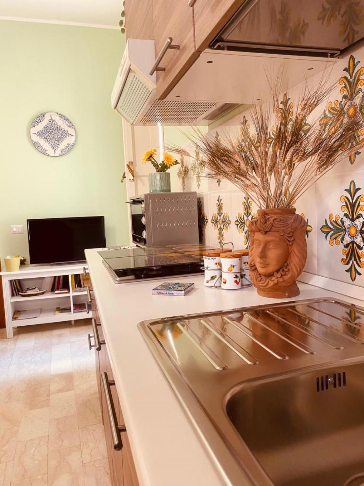 Liz House Apartment Caltagirone Ngoại thất bức ảnh